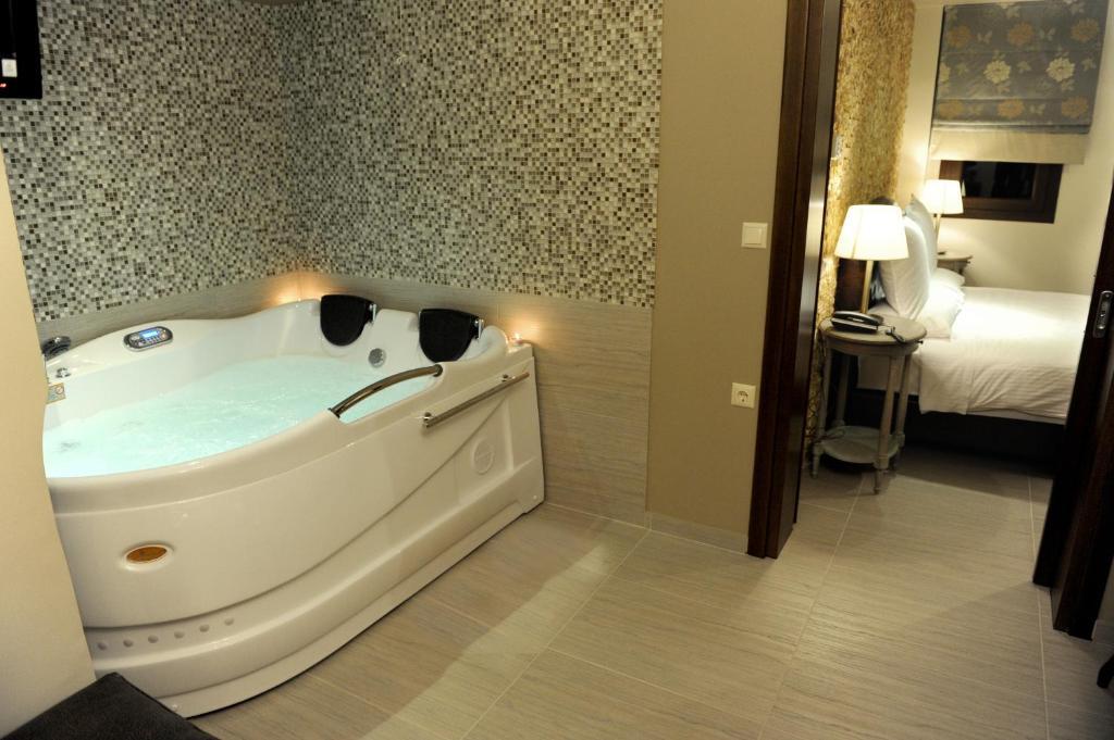 Agapi Luxury Hotel Káto Loutrákion Værelse billede